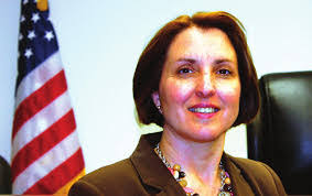 Robin Hackler's Instagram, Twitter & Facebook