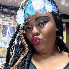 Valencia Shaviers's Instagram, Twitter & Facebook