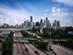 Be Someone In Houston Tx Houston Skyline Houston City Downtown Houston