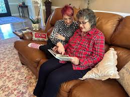 Sisters meet for the first time at Thanksgiving; Separated all their lives,  two women will spend the holiday making up for lost time