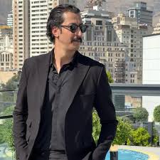 از اولین ویدیو از فیلم سینمایی مرد عینکی با بازی بهرام افشاری تا رونمایی از لوگو موشین فیلم زن و بچه