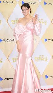 배우 윤계상 (42)과 이하늬 (37)가 결별했다. Bridal Kong Hautecouture Dress With Actress Lehanee Dresses Formal Dresses Long Formal Dresses