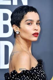 Épinglé sur coiffure â · 1001 photos pour la coiffure africaine savoir les les 660 meilleures images de tresses et coupes en 2020 épinglé par ro0se sur natural hair en 2020 cheveux courts crépus afro naturels les tresses au fil font leur retour avec images rihanna coiffures perruques de cheveux humains brésiliens humains afro. Coupe Courte Les Tendances Cheveux A Adopter En 2020