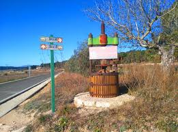Che Anem Anant Entre Vinedos De La Llamada Toscana Valenciana De Fontanars Dels Alforins