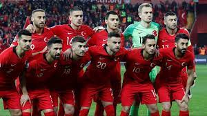 Wales bezorgt turkije tweede nederlaag ondanks gemiste penalty uitblinker bale. Enschedeer Turuc Geeft Twee Assists Bij Basisdebuut Voor Turkije Rtv Oost
