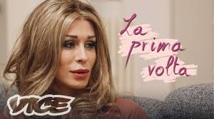 Uomini etero parlano della prima volta che si sono sentiti attratti da una  donna trans