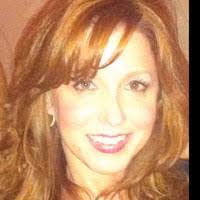 Lisa Lenhoff's Instagram, Twitter & Facebook