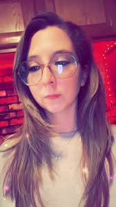 Thank you for the rose? 🌹 #fyp #foryou #foryoupage #thankyoufortherose  #thankyou #rose #whatisthat #explain #explainthis #sendhelp #confused  #worthit #help #trending #idontgetit