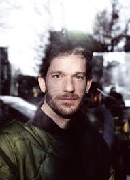 Benjamin Kahn, «urliamo insieme per liberare il sé»