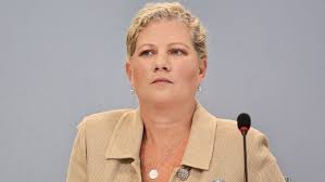 Deutsche Bank disarray may not end with Cryan's ousting