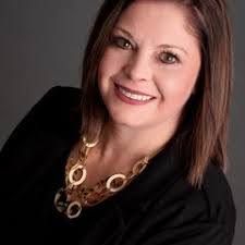 Lisa Chadwell's Instagram, Twitter & Facebook