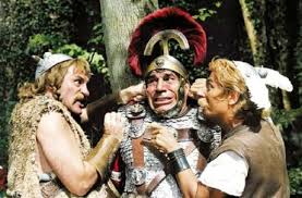 Inhabitants of the last unconquered village in gaul (ancient france) use a magical potion to hold their independence from roman invaders. Asterix Et Obelix Contre Cesar Plateforme D Informations Cinematographiques Gratuites Jeu Quizz Des Repliques De Films