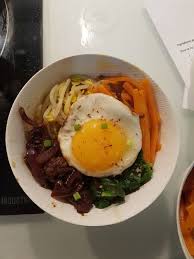 bibimbap coreen recette en 2021 bibimbap recette bibimbap cuisine coreenne