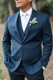 (in the plural) bride and bridegroom, newlyweds. Temecula Piscina Sposa Sposo Blu Tuta Close Up Blauer Anzug Brautigam Blau Hochzeit Brautigam