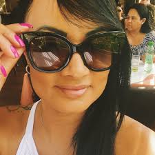 Nos últimos dias, circularam rumores a respeito da saúde do humorista  Renato Aragão. Neste domingo (6/4), a esposa do humorista, Lílian Aragão,  negou que o marido esteja mal. Responsável por administrar a