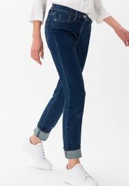 Шаки́ра изабе́ль меба́рак рипо́ль (исп. Brax Style Shakira Jeans Slim Fit Clean Regular Blue Blau Zalando De