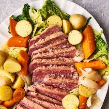 In der zwischenzeit die klein gewürfelten zwiebeln in etwas fett andünsten. How To Cook Corned Beef 5 Mistakes To Avoid Kitchn