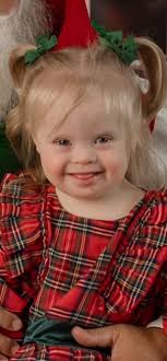 First semester freshman year is not an easy adjustment for most students (I  know it wasn't for me! lol). Add