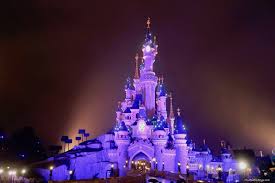 Fil officiel de disneyland paris. 7 Tips For Your First Visit To Disneyland Paris Mudpiefridays Com