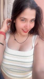 Aapko meri aankhon mein kuch dikha 🫣#fhoto