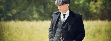 Having started his performing career as the lead singer, pianist, and songwriter of a rock band. Cillian Murphy Scharf Wie Peaky Blinders