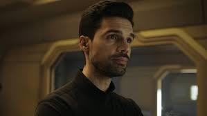 The Expanse's Steven Strait Reveals Holden's Most Important Season 5 Scene