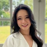 Tammy Low's Instagram, Twitter & Facebook