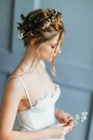 Need help choosing bridesmaid hairstyles for your wedding party? 20 Gorgeous Hairstyles For Bridesmaids