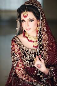 Pakistani weddings are said to be one of the greatest and royal weddings in the world whether it's the arrangements or the wedding outfits. Pakistani Bridal Dresses 2018 With Prices Fashion Dresses