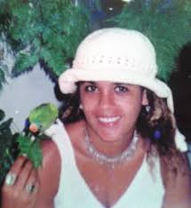 Tem mãe que fica em casa esperando o filho aparecer. Não fiquei parada  nenhum segundo. Acho que as mães devem procurar por se