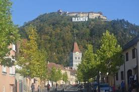 Kleinstadt im kreis brașov, rumänien (de); Attractions Rasnov In Romania Turmundial