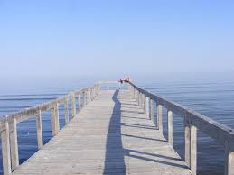 Plaja, în mare parte nu este amenajată, ceea ce îi oferă un aspect virgin. Vila Alga Sulina Plaja Sulina