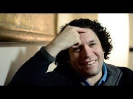 Gustavo dudamel conducts gothenburg symphony (where he is music director) gustavo dudamel conducts the berliner philharmoniker in camille saint saens' bacchanale from samson and delilah Gustavo Dudamel Interview English Subtitles Youtube