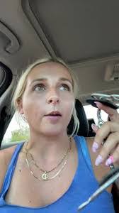 Kellie Stockton's Instagram, Twitter & Facebook