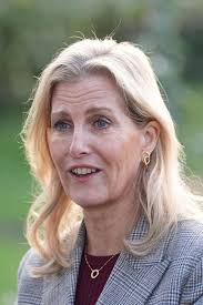 Duchess of Edinburgh returns to service that helped save her life