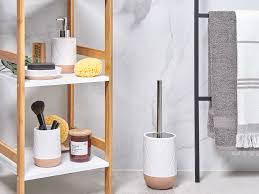 Keep your bathroom tidy with modern bathroom accessories. 4 Piece Bathroom Accessories Set White Lebu Beliani De