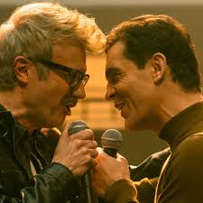 Berlin (Netflix) : Pedro Alonso et Tristan Ulloa chantent-ils vraiment sur  Felicita ?