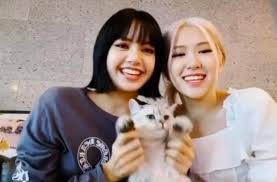 30 nữ idol kpop hot nhất hiện tại: Kini Akrab Banget Ternyata Rose Blackpink Pernah Sakit Hati Dengan Lisa Matamata Com