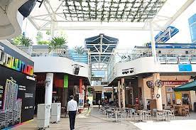 Despite the peak hour parking woes, one utama still remains as one of the better shopping centres in malaysia. Keeping It In The Community The Star