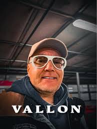 I've just installed the latest version of Studio (5.4.3), but now  everything is in slow motion! All menus take forever to open!