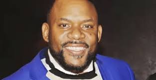 Pastoor(57) duwt hoofd van McDonald's-kok in frituurpan omdat zijn vrouw  werd lastiggevallen