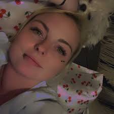 Alyssa Smith updated her profile picture.