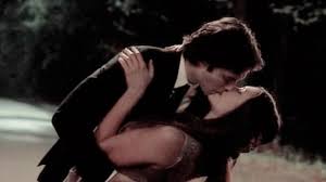 The vampire diaries | elena et damon dans la saison 1. The Vampire Diaries Series Premiere Fr