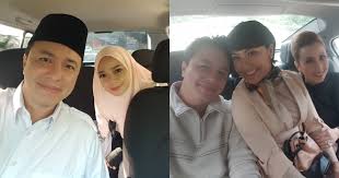 Ukrainiancharm offers a big community of people to have conversation with online and have fun at it ☺. Https Www Lepatpisang Com 2019 11 17 Simpan Perasaan Sejak Pertama Kali Jumpa Gadis 27 Tahun Jatuh Cinta Pandang Pertama Nikah Atuk 83 Tahun 2019 11 17t03 25 00z Https Www Lepatpisang Com Wp Content Uploads 2019 11 Simpan Perasaan