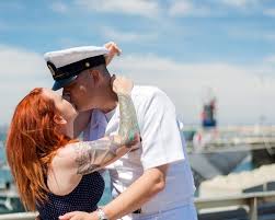 Many women actually think that dating military men is a hard task. 10 Reasons Military Men Make The Best Boyfriends