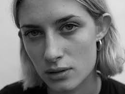 Expression by Danny Lowe