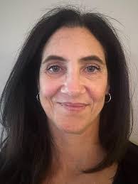 Doris Hiatt's Instagram, Twitter & Facebook