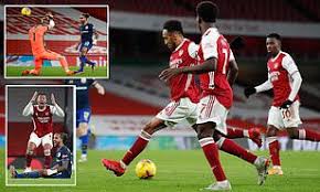 To stream the game live, head to the bt sport website or app. Arsenal 1 1 Southampton Pierre Emerick Aubameyang Cancels Out Theo Walcott S Opener Daily Mail Online