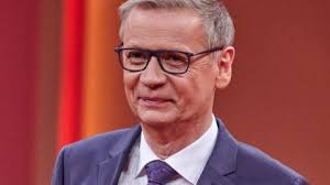 Was aber das klatschblatt ganz besonders beschäftigt, ist, wo die ehefrau des moderators an diesem abend war. Gunther Jauch News Und Nachrichten