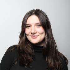 Deanna Michaels's Instagram, Twitter & Facebook